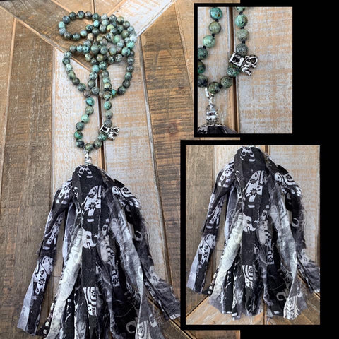 AFRICAN TURQUOISE BEAD & ELEPHANT PRINTED SARI FABRIC NECKLACE WITH ELEPHANT CHARM